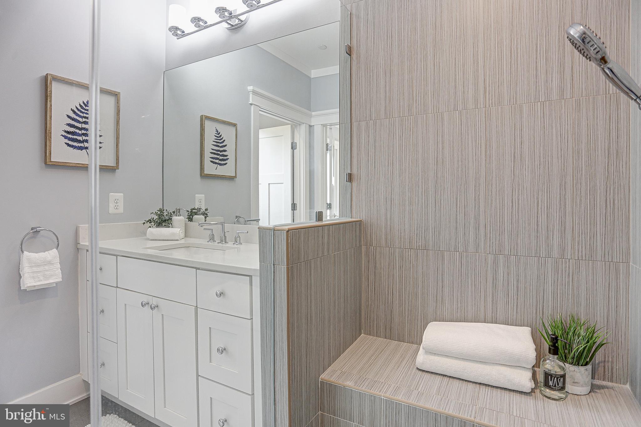 RIVERDALE PARK - Residential