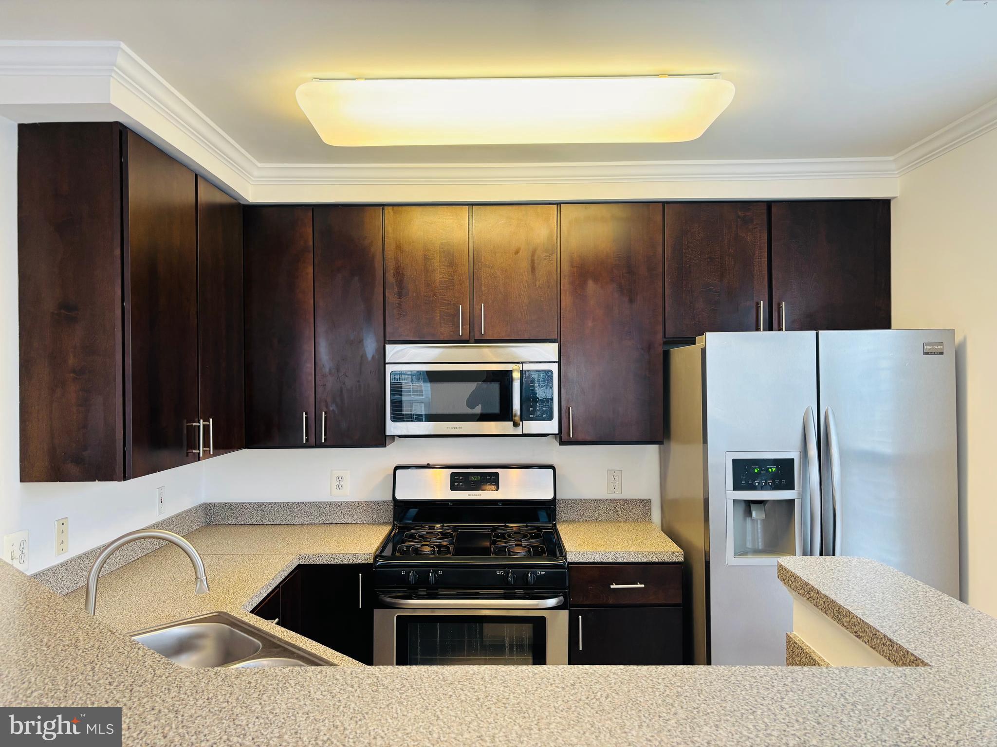 MANORS AT MCNAIR FARMS - Residential