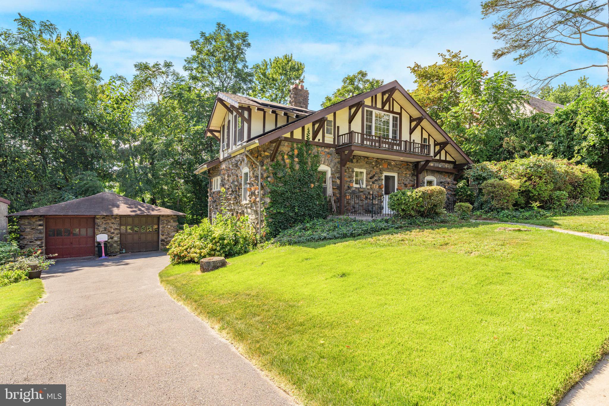 ELKINS PARK - Residential