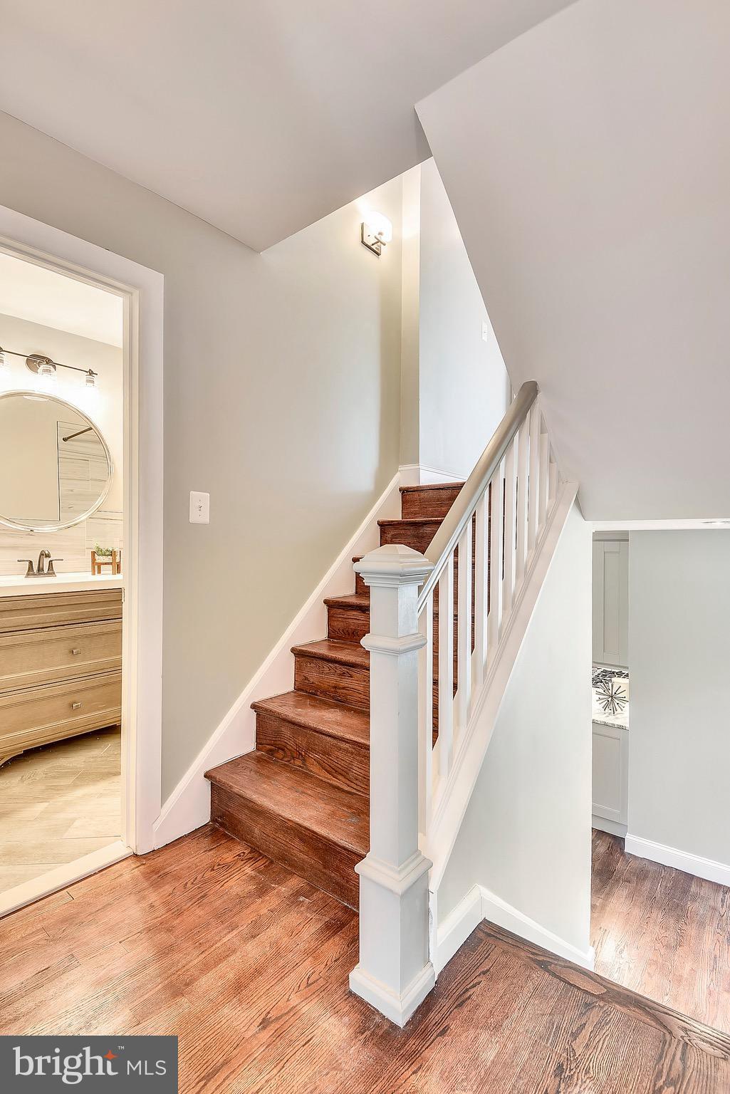 WAYNEWOOD - Residential