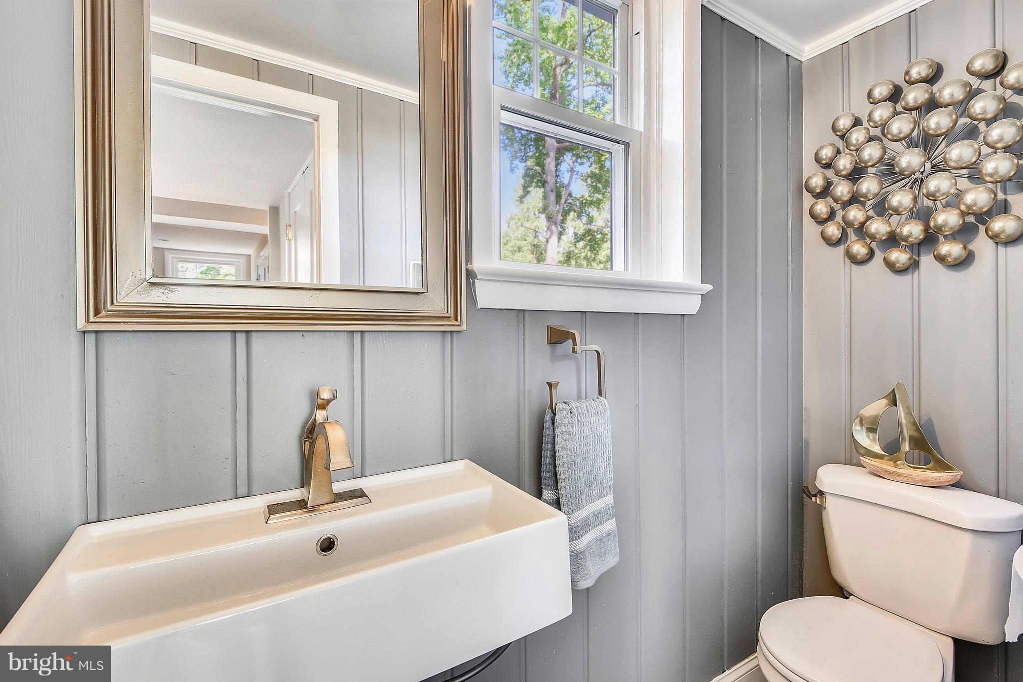 WAYNEWOOD - Residential