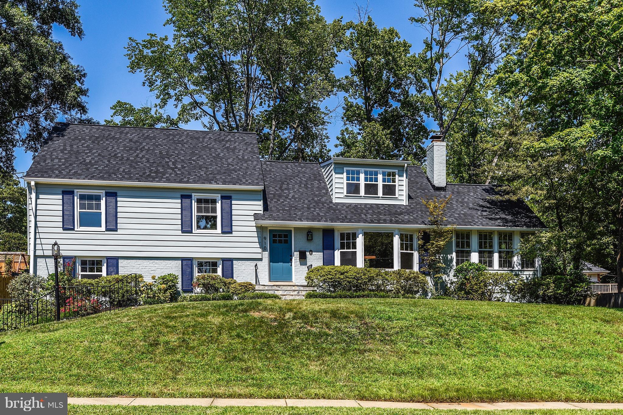 WAYNEWOOD - Residential