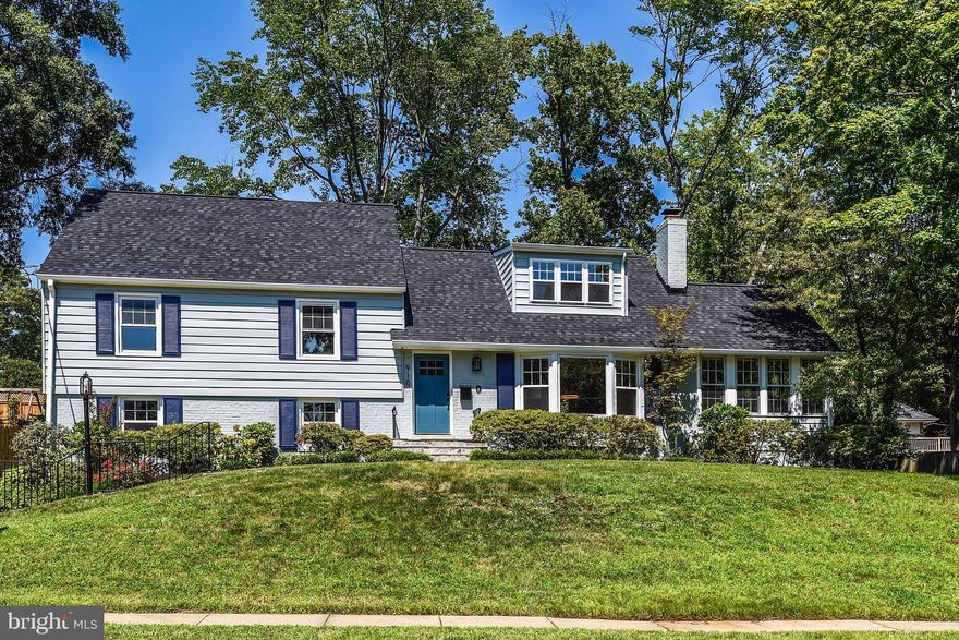 HUGE PRICE DROP!! 3500+ sq. ft. fully renovated 5 BD 4.5 BA Waynewood home. Exquisite finishes throughout, gourmet kitchen, brand new appl, huge island with granite that opens to spacious deck. A sumptuous master suite with his and her vanities. Gleaming hardwoods, solid core doors, new roof, new windows, second zone, upgraded electrical, new recessed lighting, landscaped yard.