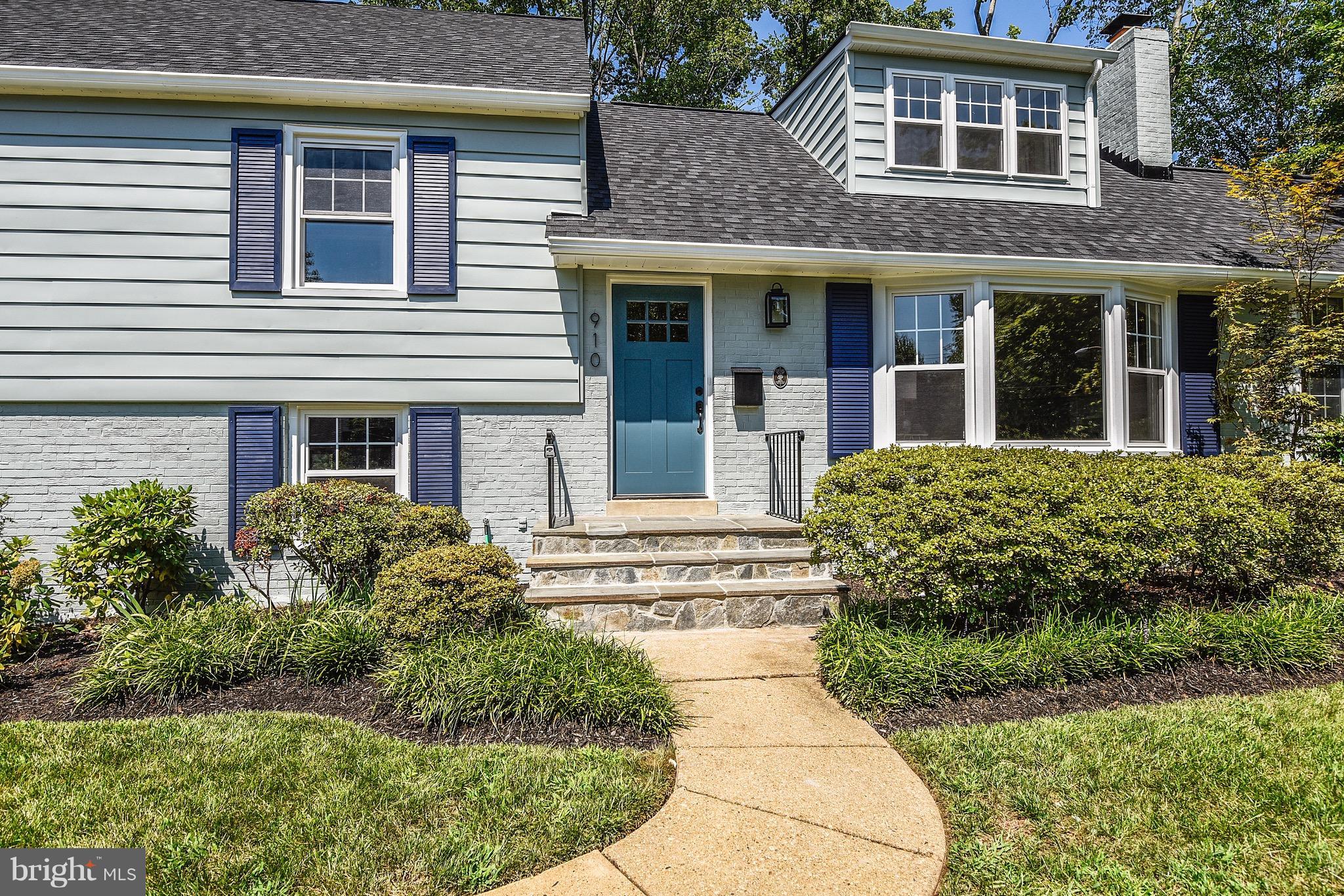 WAYNEWOOD - Residential