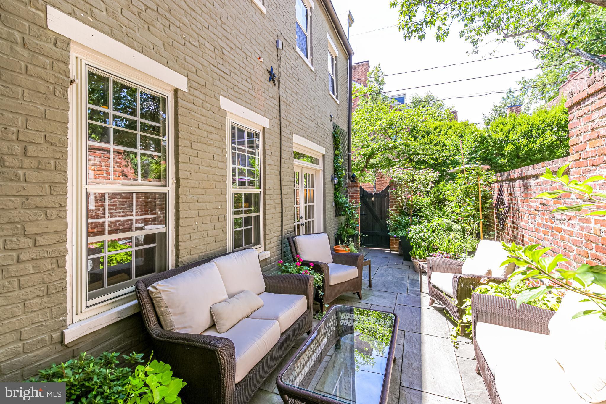 HISTORIC OLD TOWN - Residential