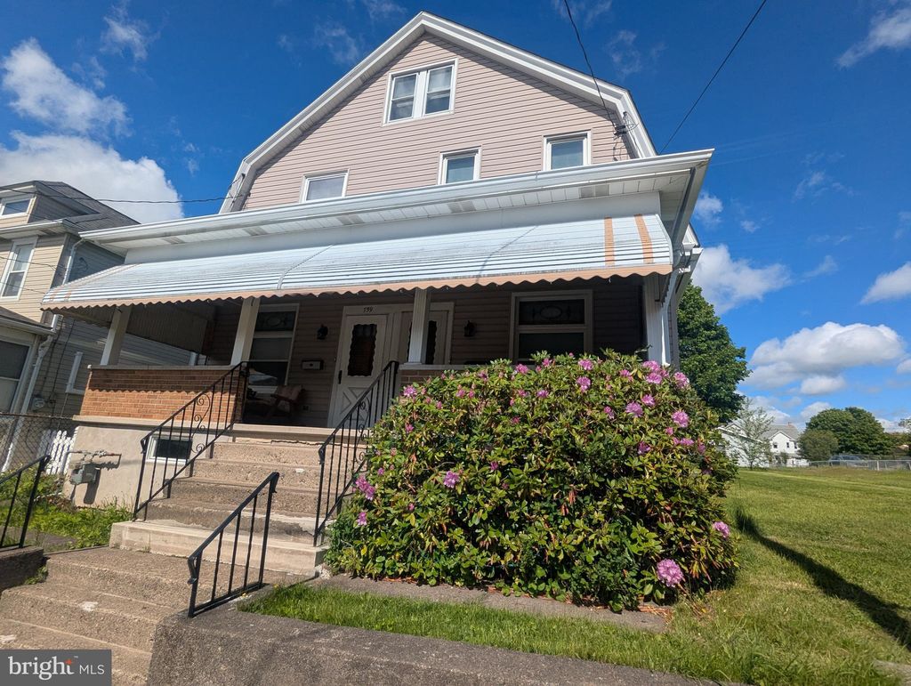Photo of 757 Mcnair Street, HAZLETON, PA 18201 (MLS # PALU2002692)