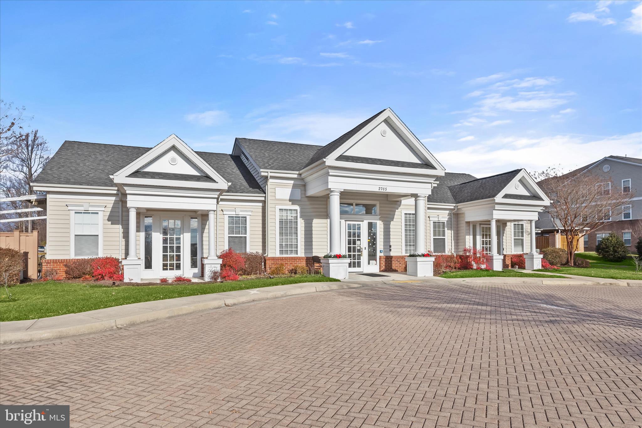 CARROLLS CREEK - Residential