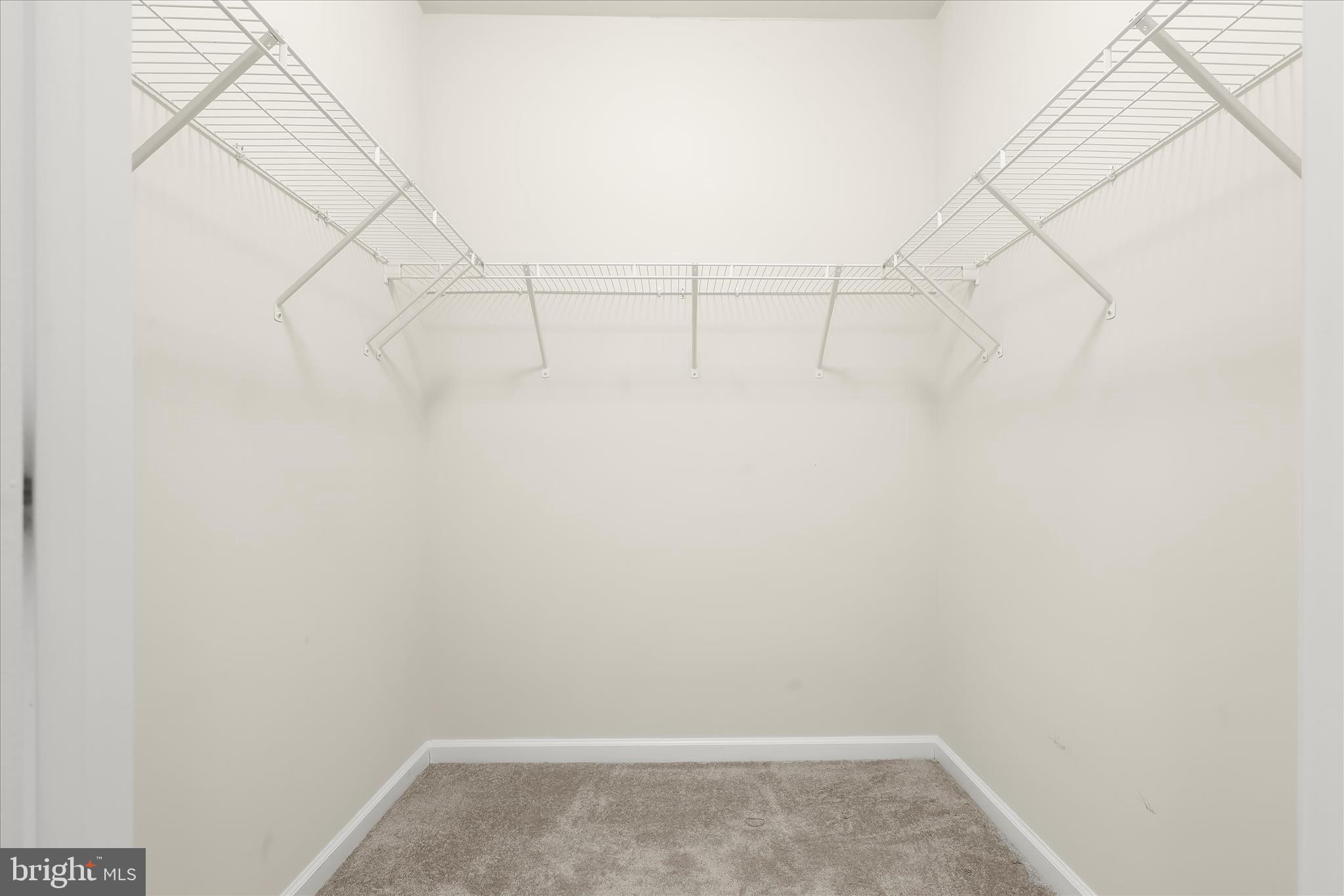 CARROLLS CREEK - Residential