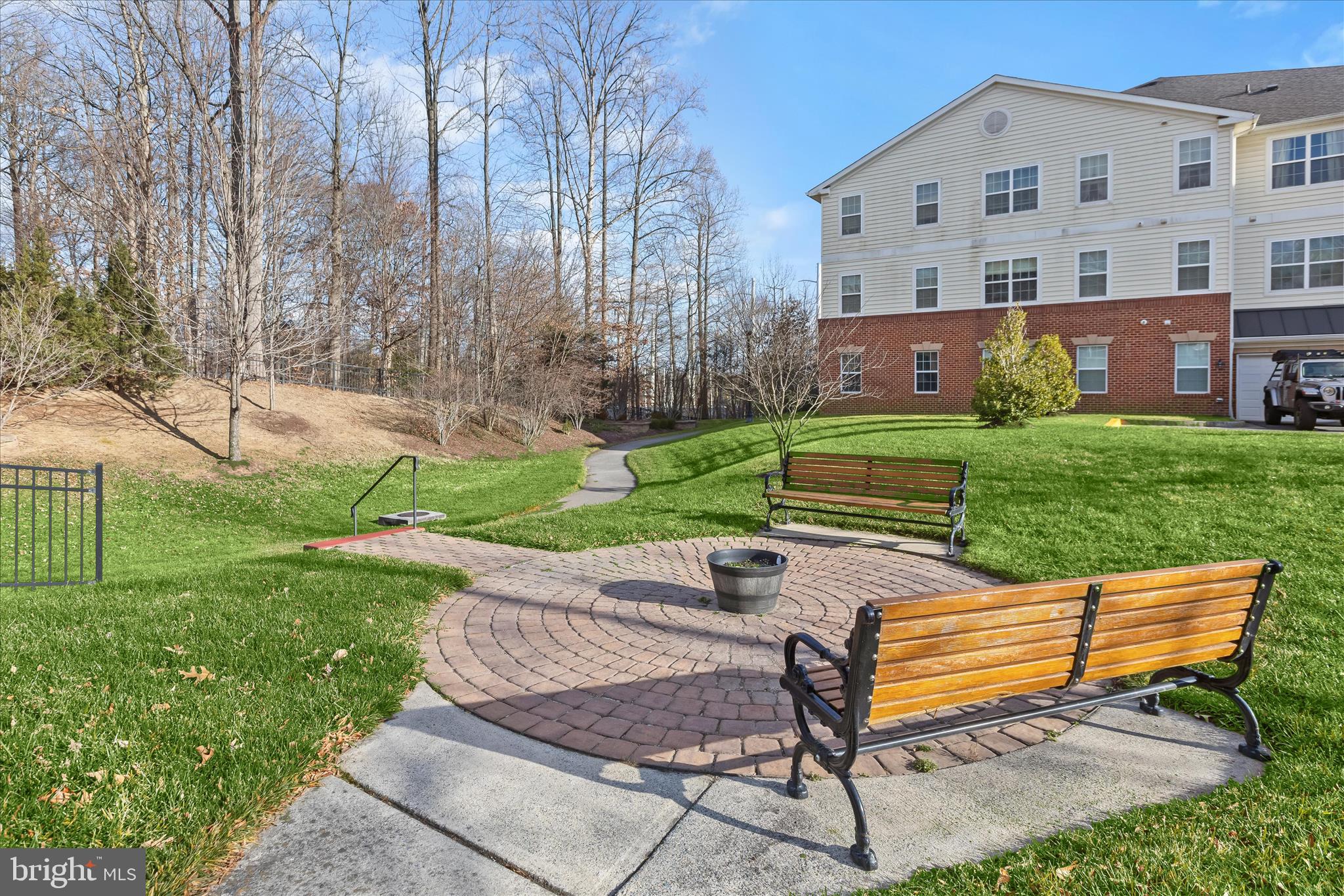 CARROLLS CREEK - Residential