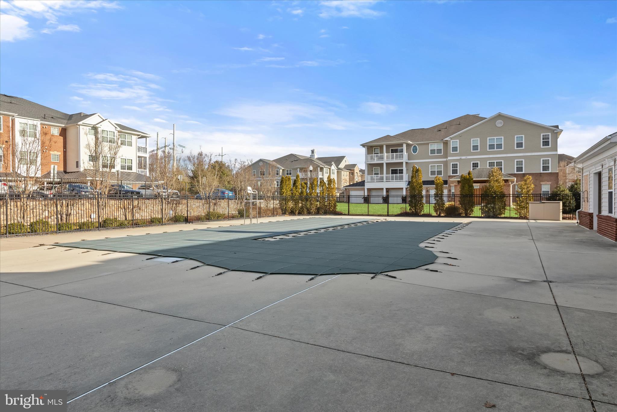 CARROLLS CREEK - Residential