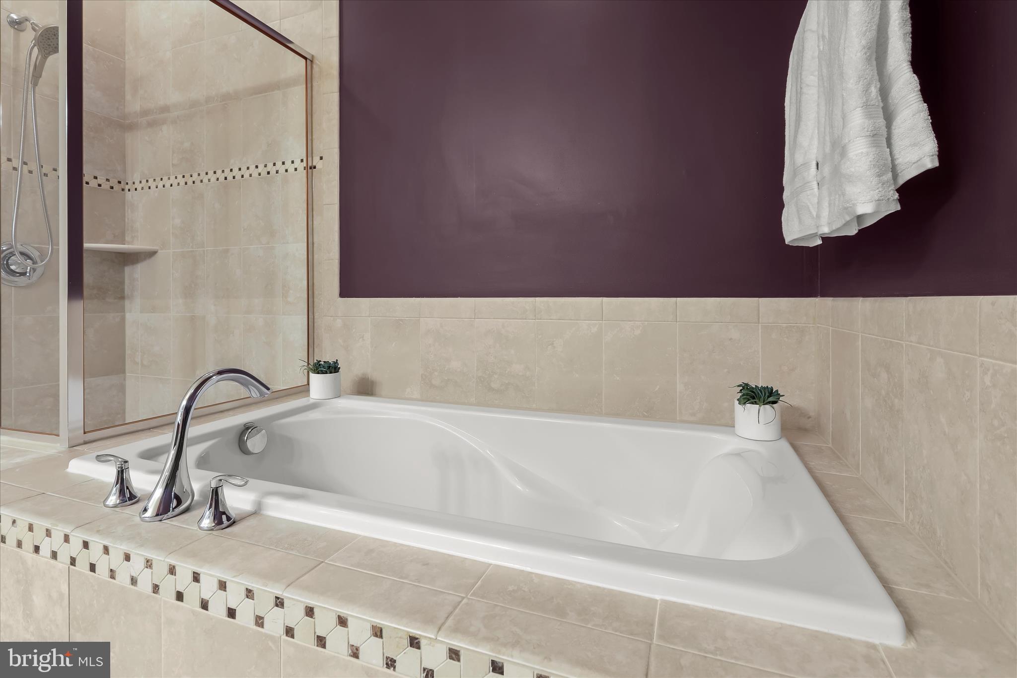 CARROLLS CREEK - Residential