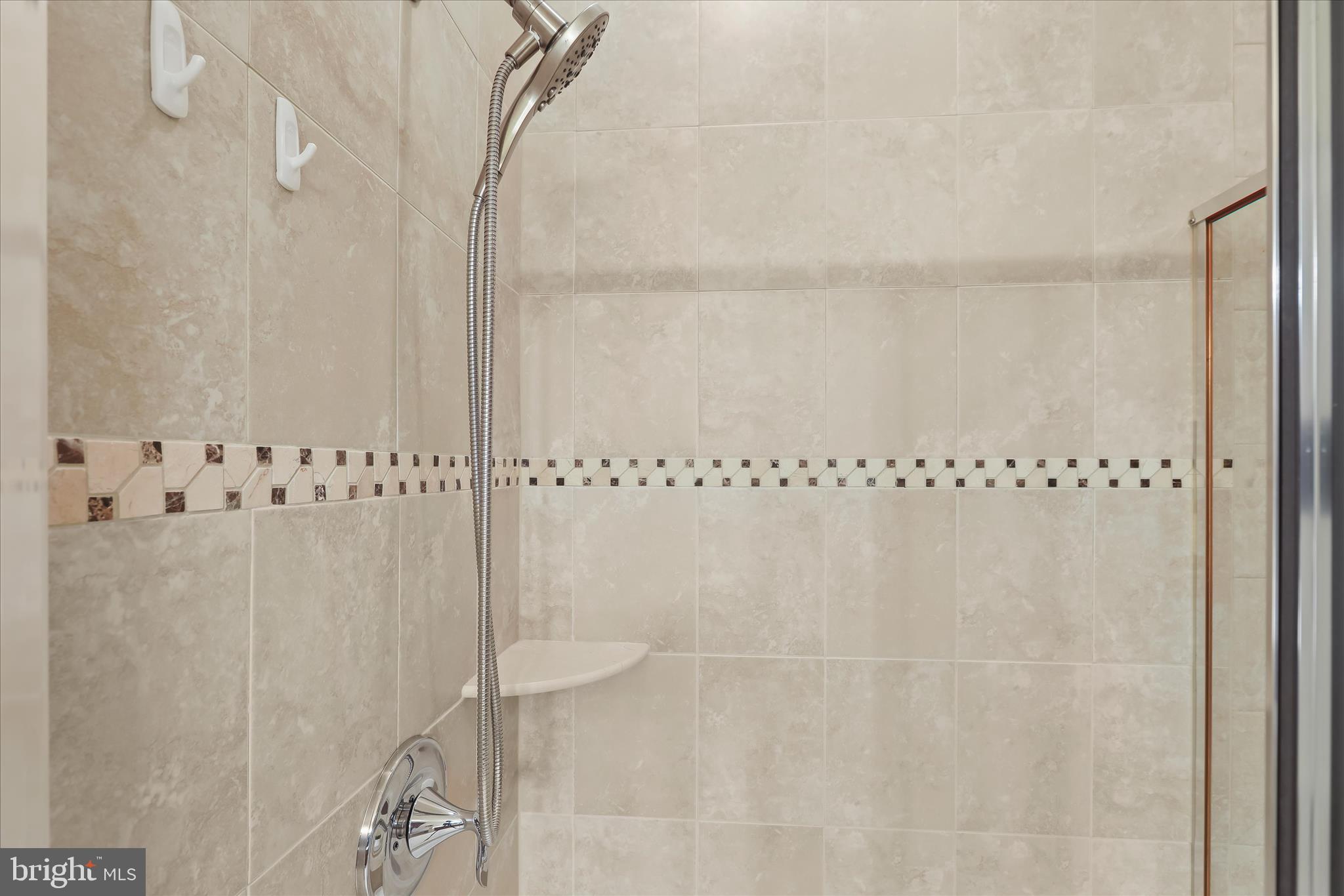 CARROLLS CREEK - Residential