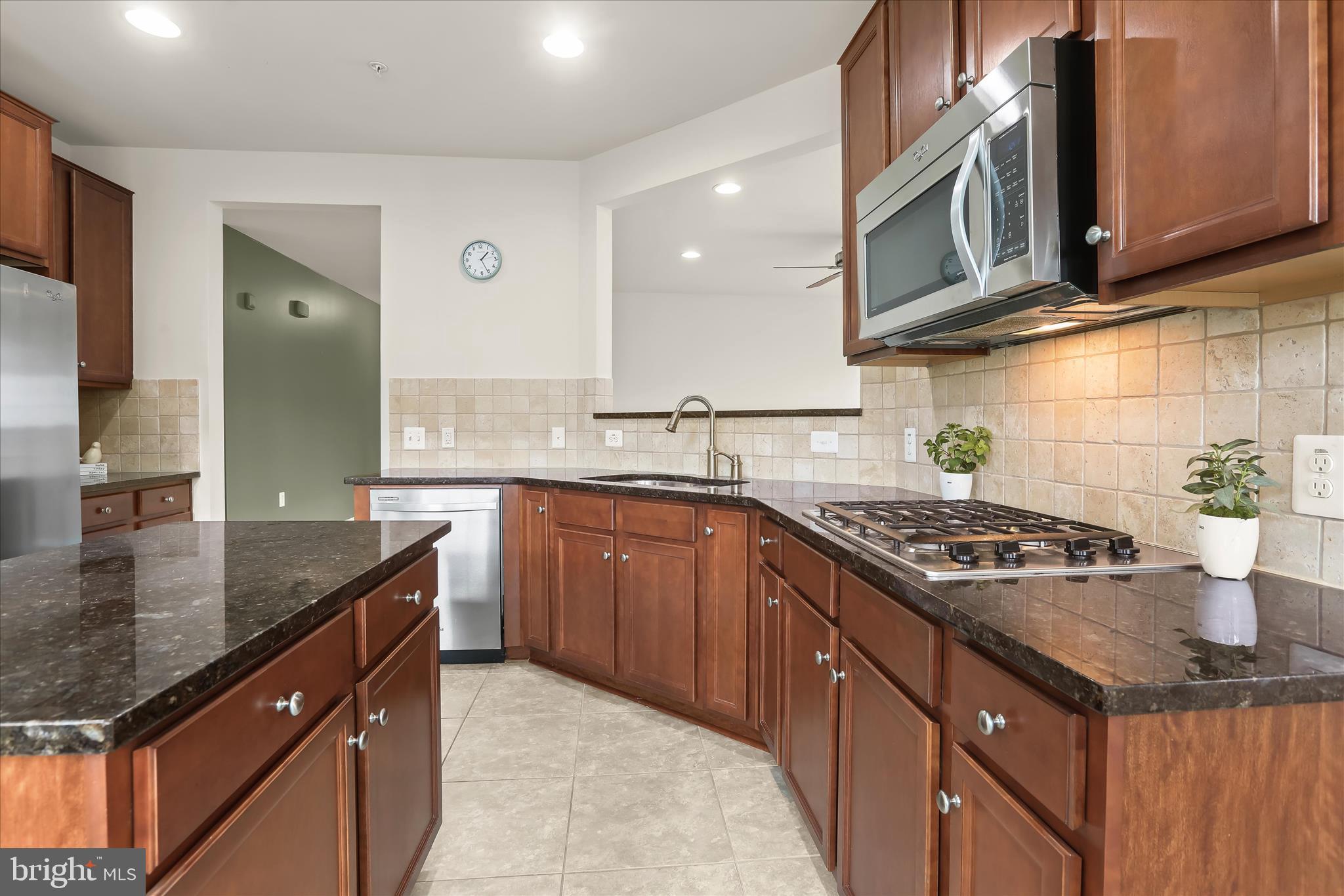 CARROLLS CREEK - Residential