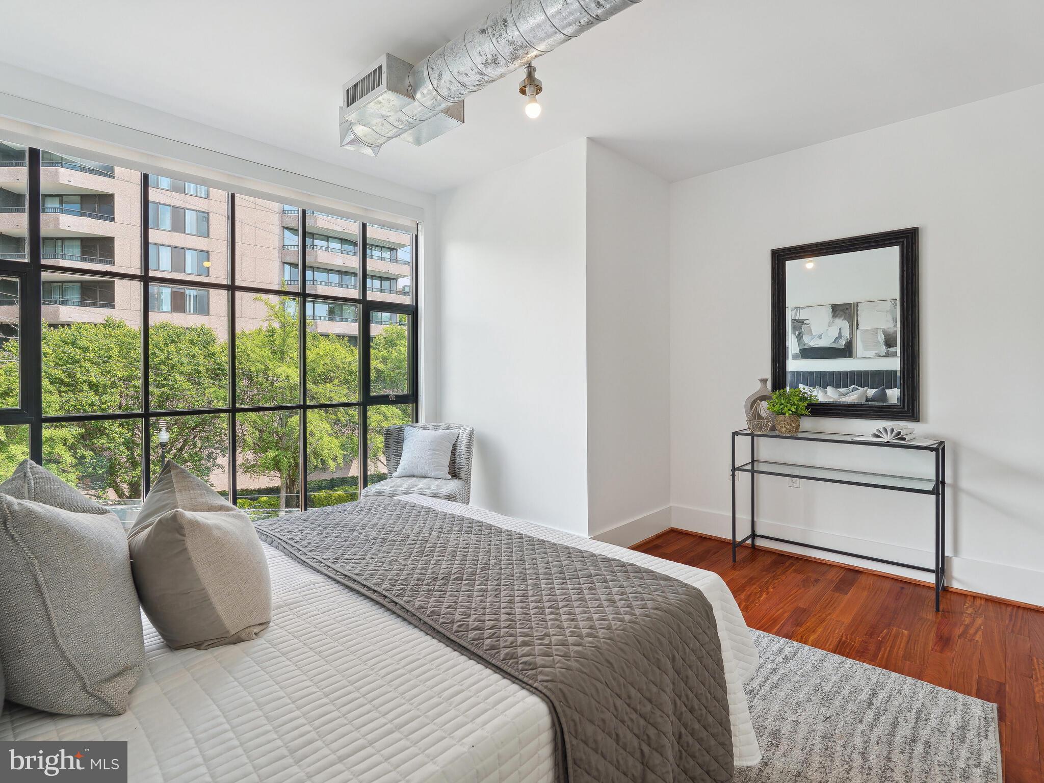 THE WOOSTER AND MERCER LOFTS - Residential