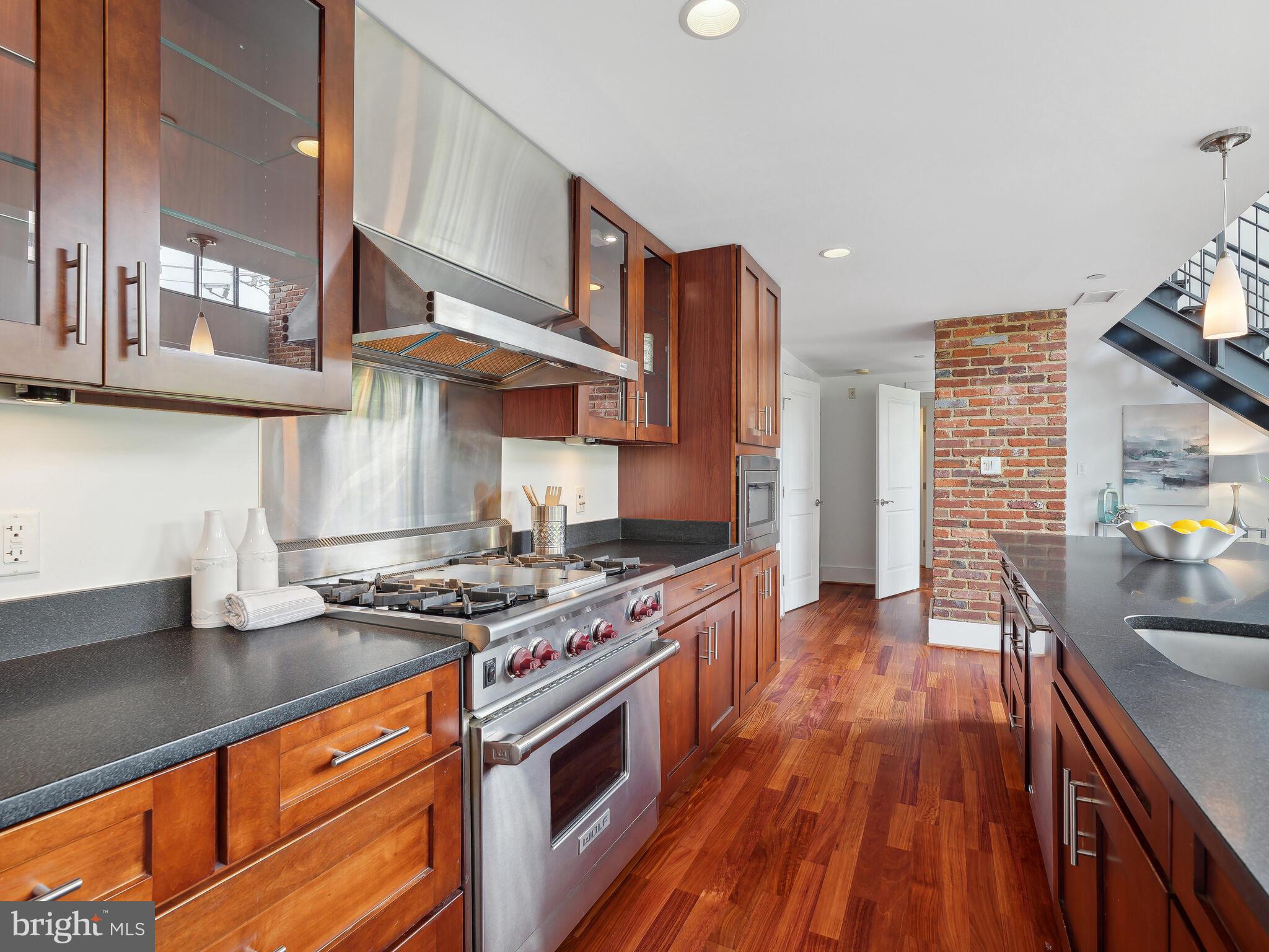 THE WOOSTER AND MERCER LOFTS - Residential