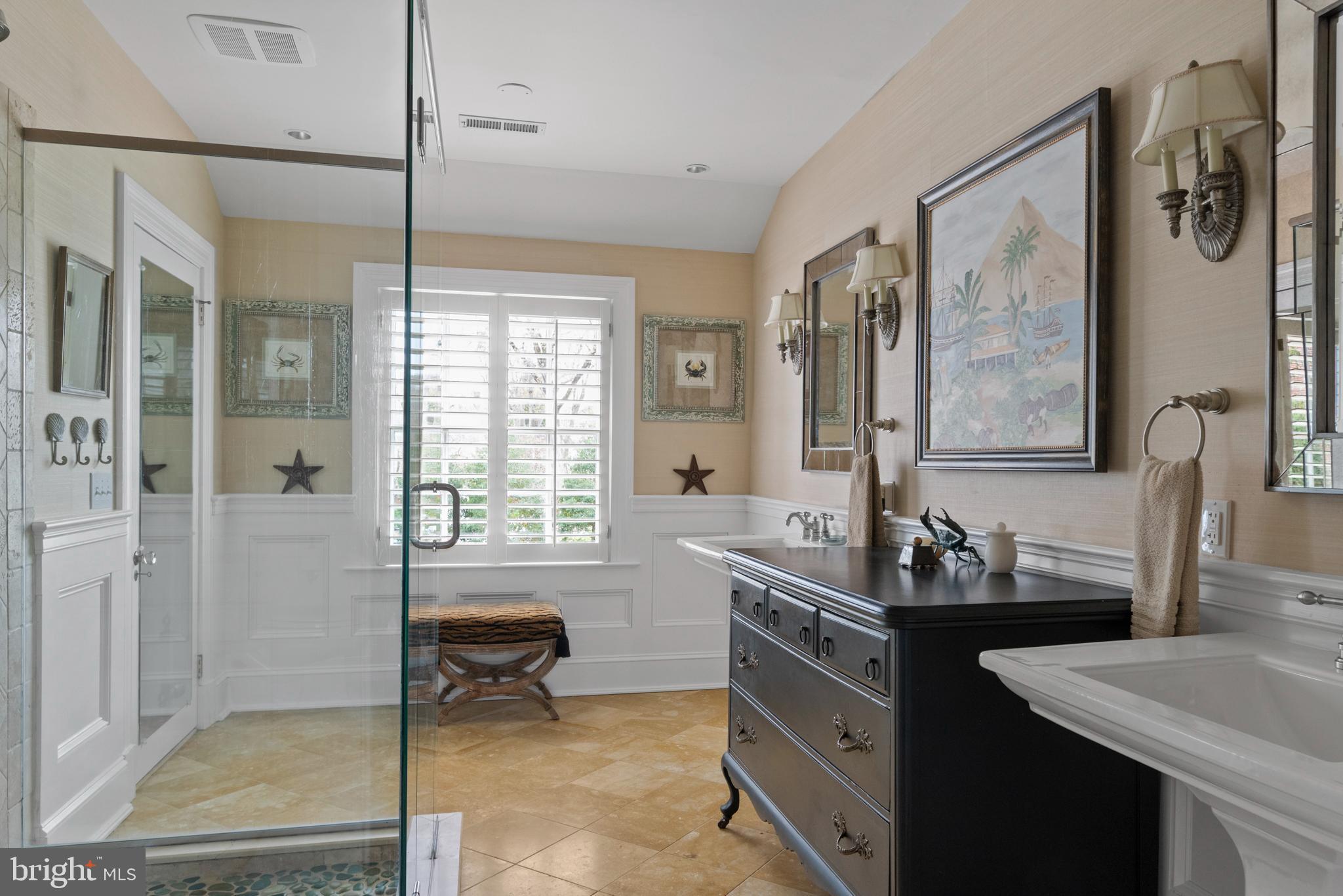 MURRAY HILL - Residential