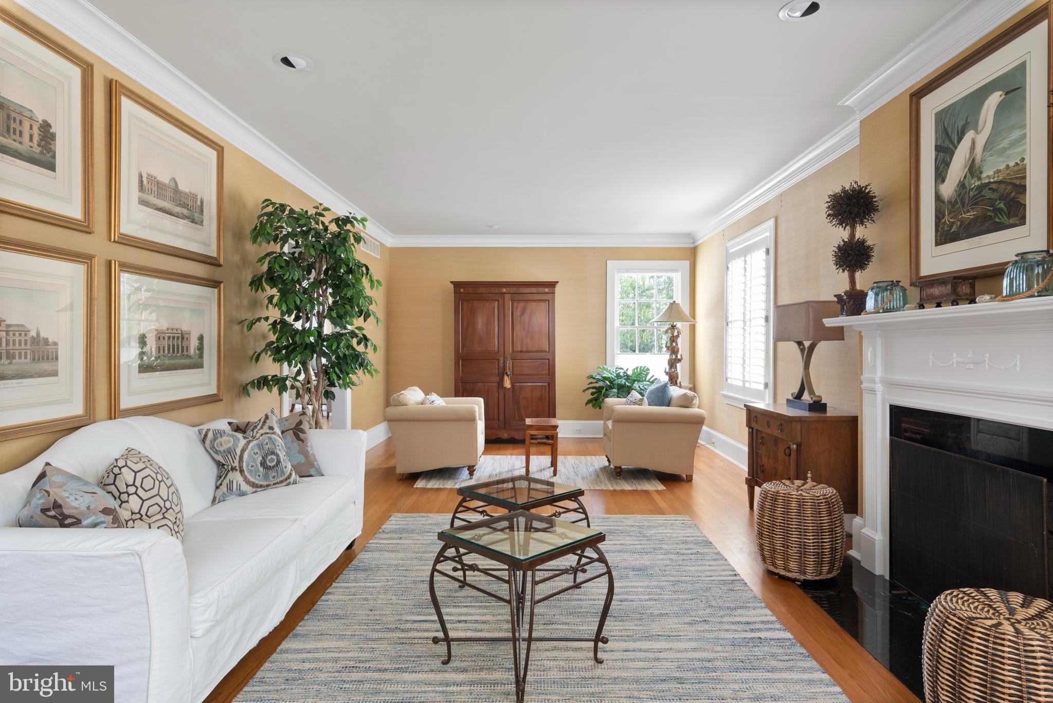 MURRAY HILL - Residential