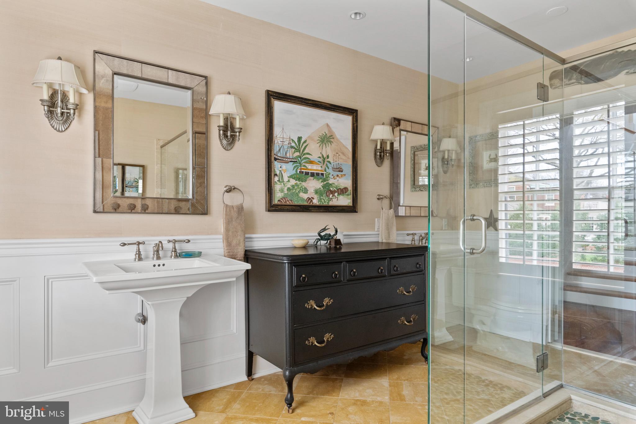 MURRAY HILL - Residential