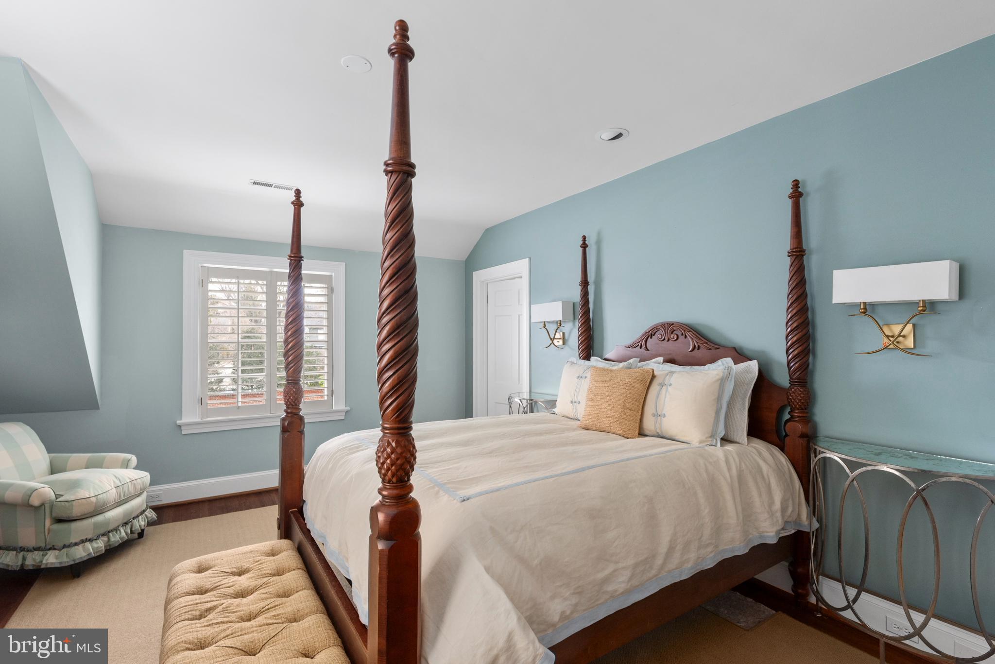 MURRAY HILL - Residential