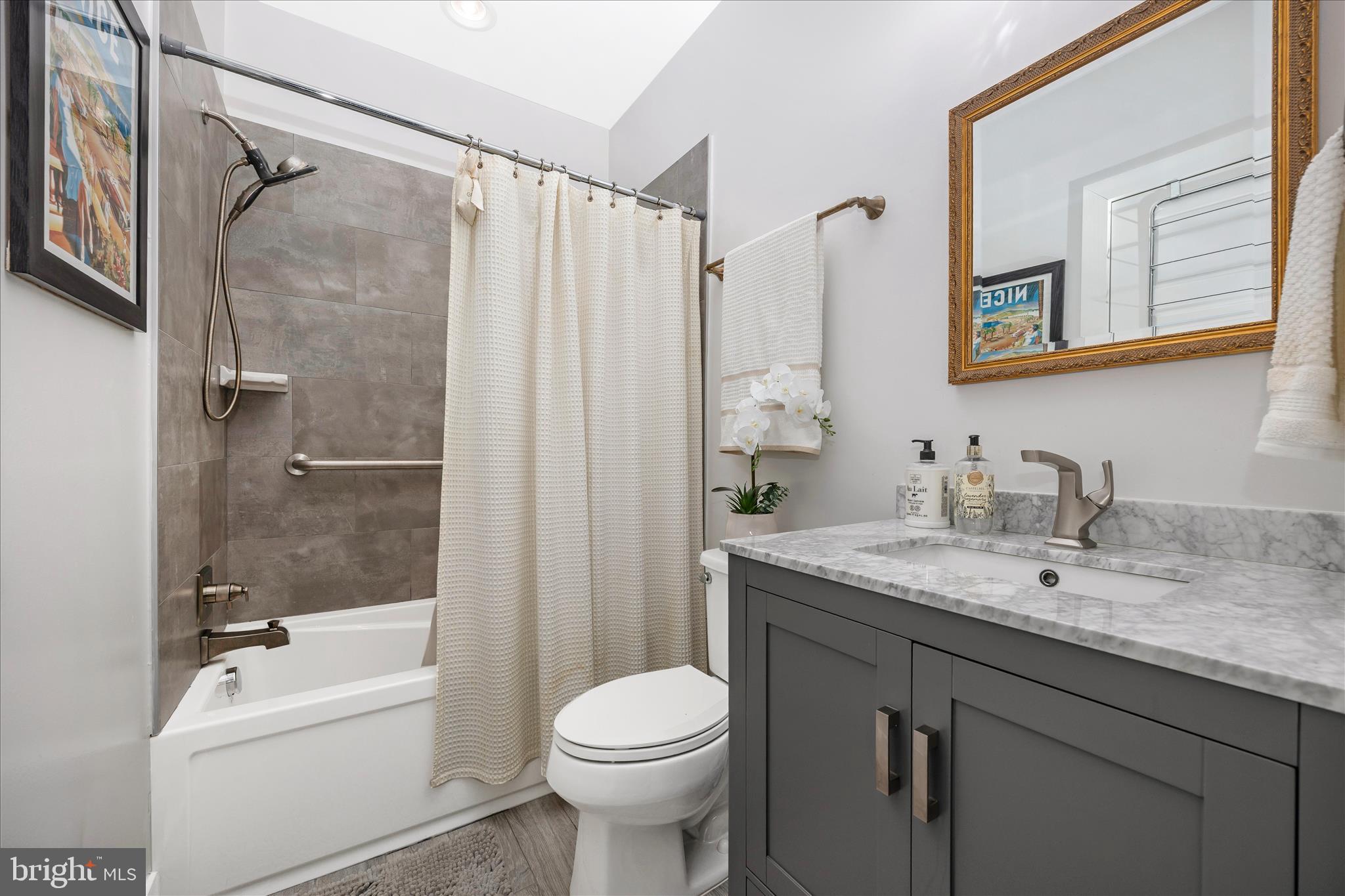 FREDERICK HISTORIC DISTRICT - Residential