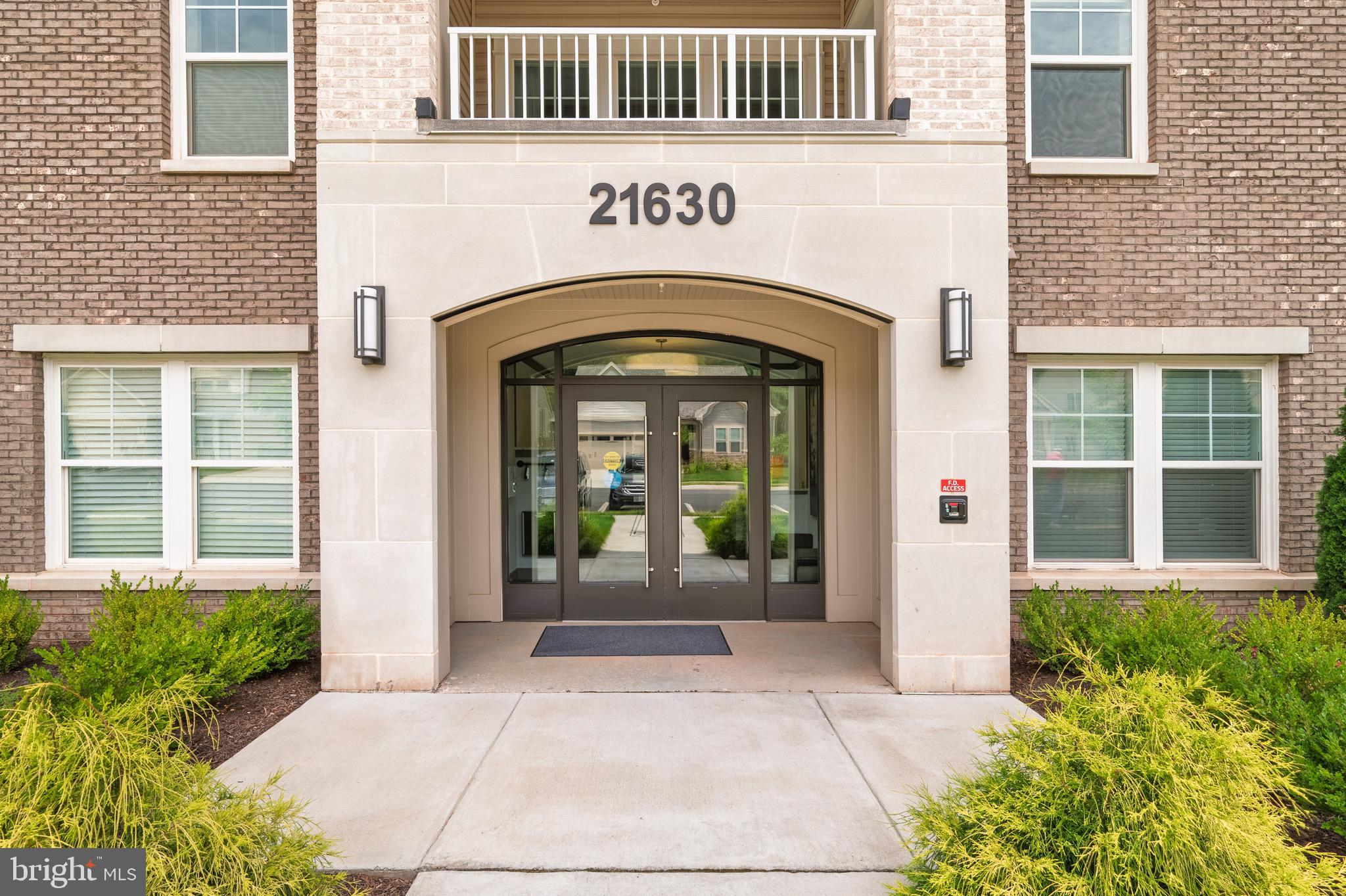 21630 HAWKSBILL HIGH CIRCLE 405