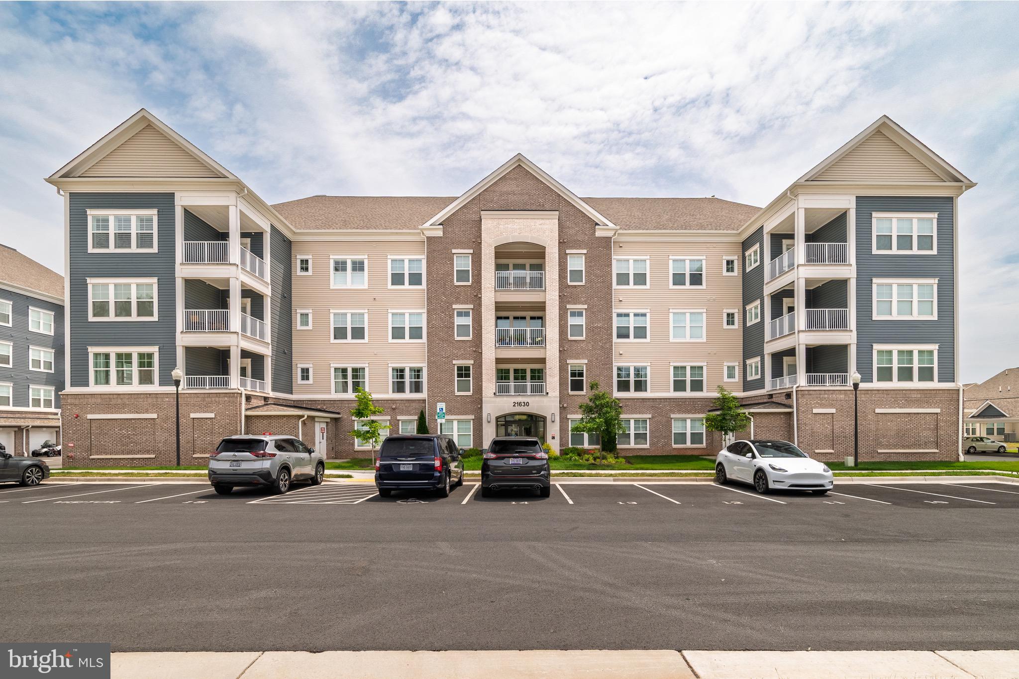 21630 HAWKSBILL HIGH CIRCLE 405