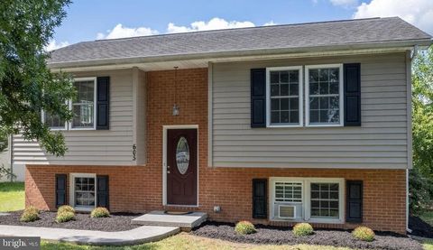 Photo of 605 Dunlap Street, WINCHESTER, VA 22601 (MLS # VAWI2010260)