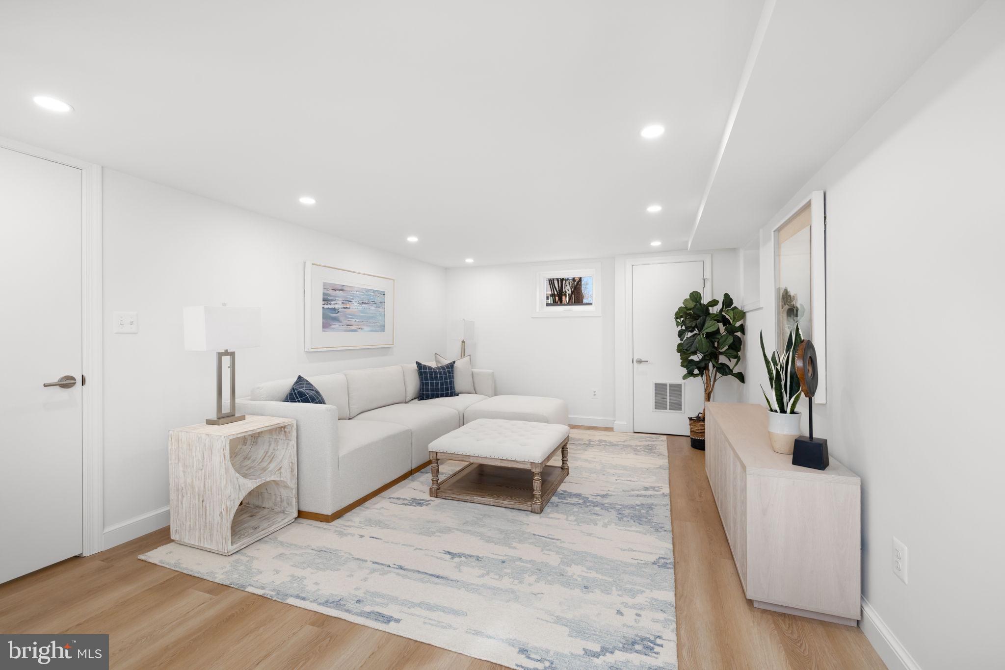 ROCK CREEK FOREST - Residential