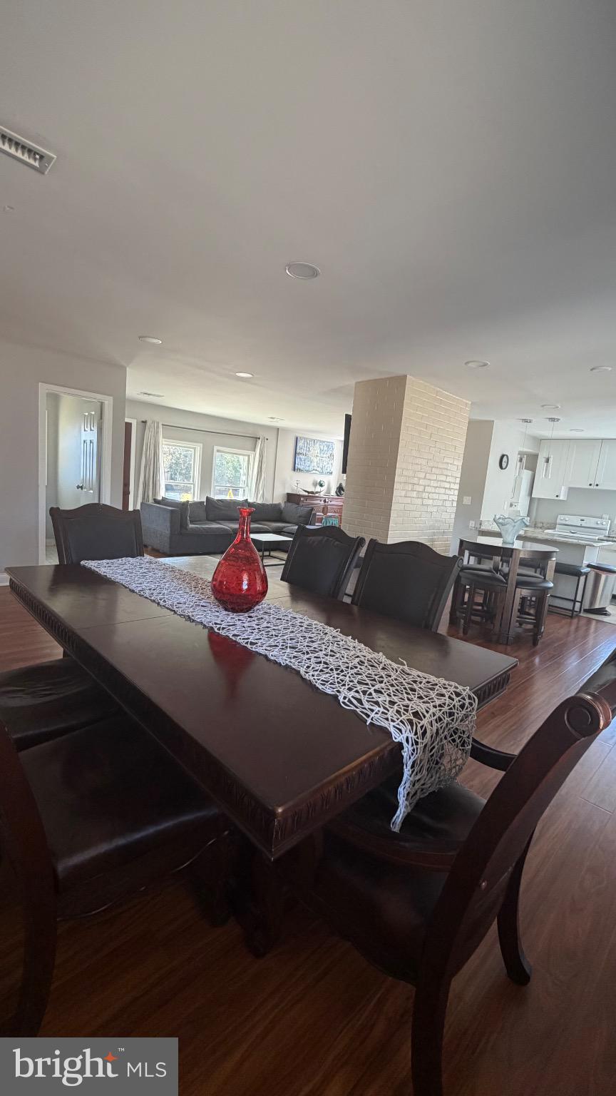 MONTICELLO FOREST - Residential Lease