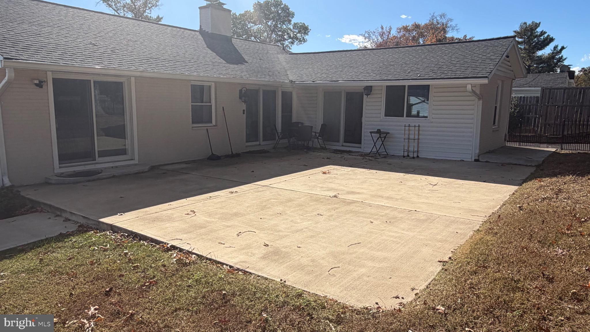 MONTICELLO FOREST - Residential Lease