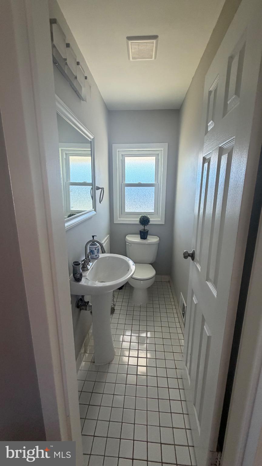 MONTICELLO FOREST - Residential Lease