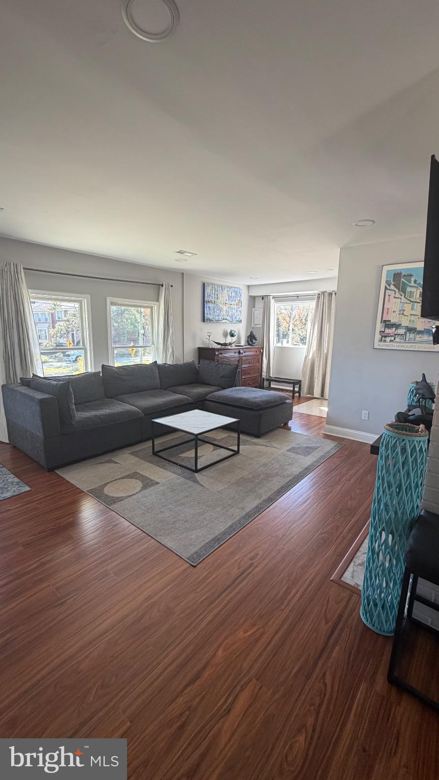 MONTICELLO FOREST - Residential Lease