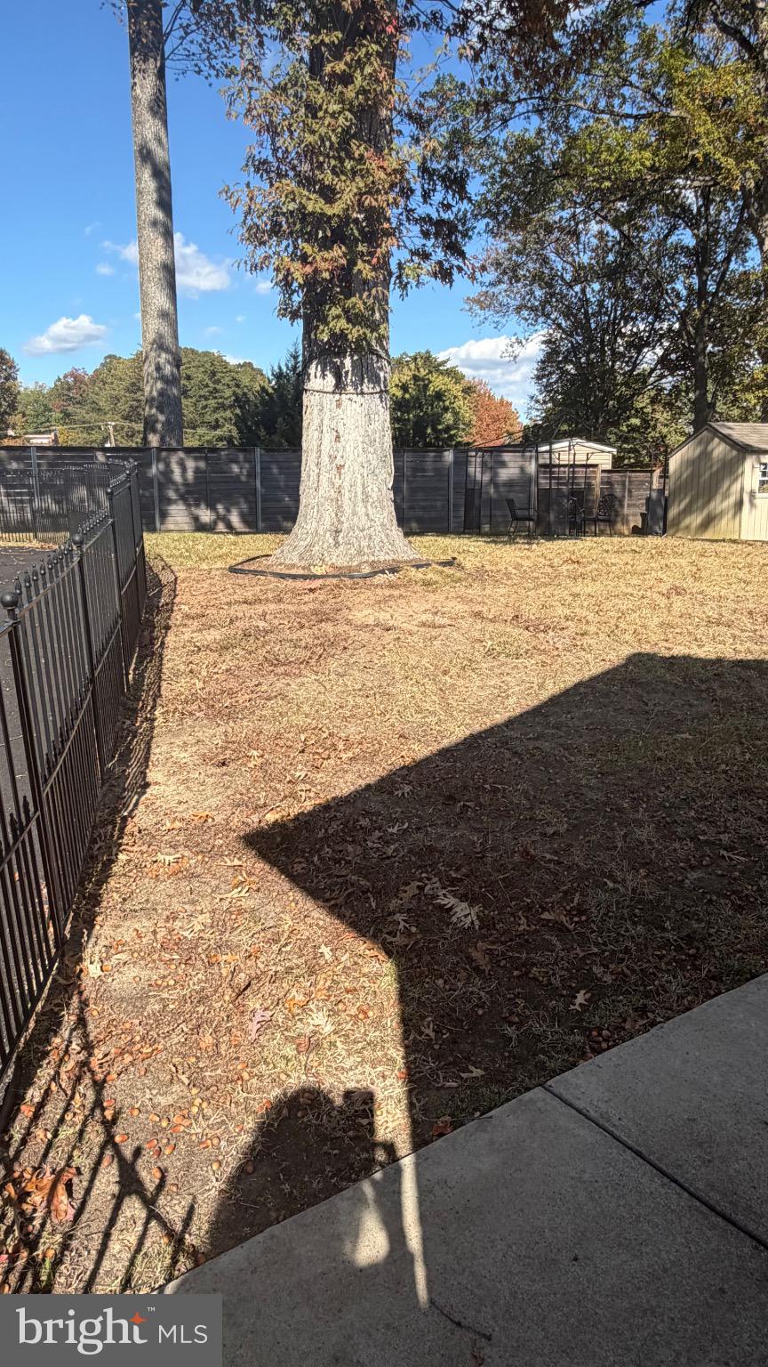 MONTICELLO FOREST - Residential Lease