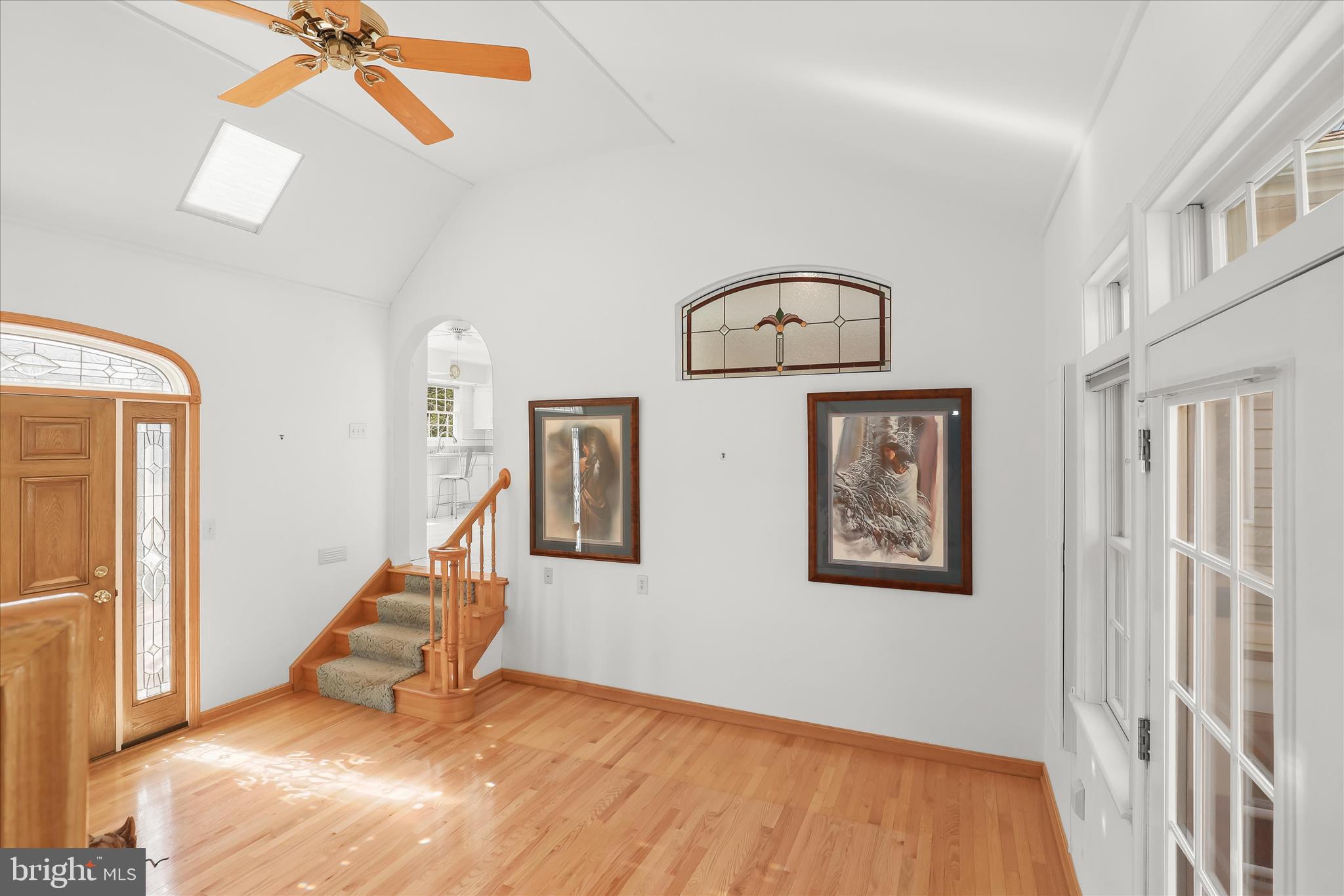 HAWTHORNE SQUARE - Residential