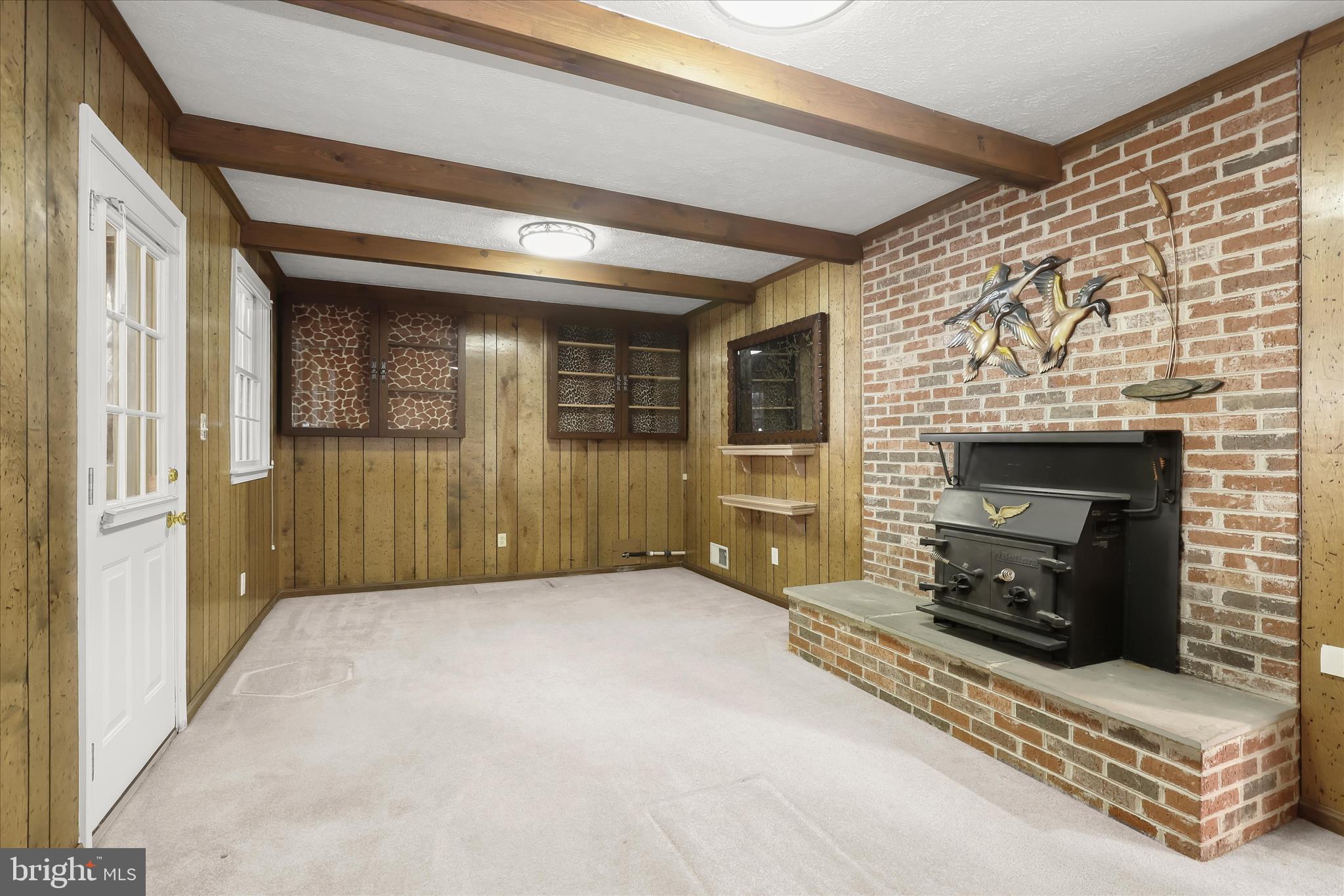 HAWTHORNE SQUARE - Residential