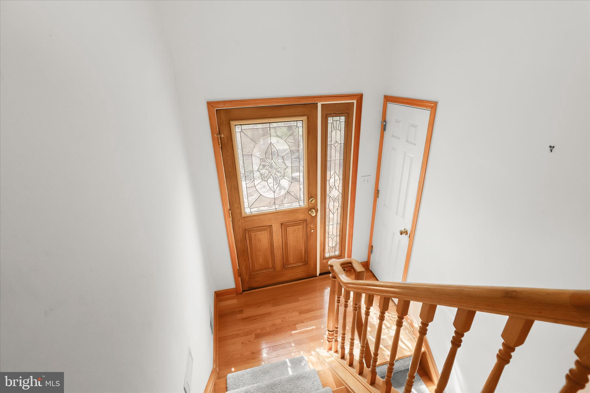 HAWTHORNE SQUARE - Residential