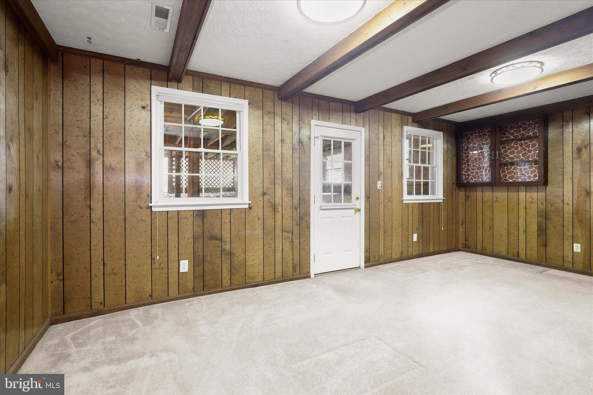 HAWTHORNE SQUARE - Residential