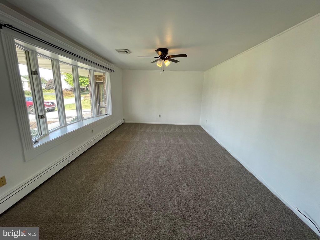 Photo of 2440 Ellendale Drive, Lancaster, PA 17602 (MLS # PALA2057250)