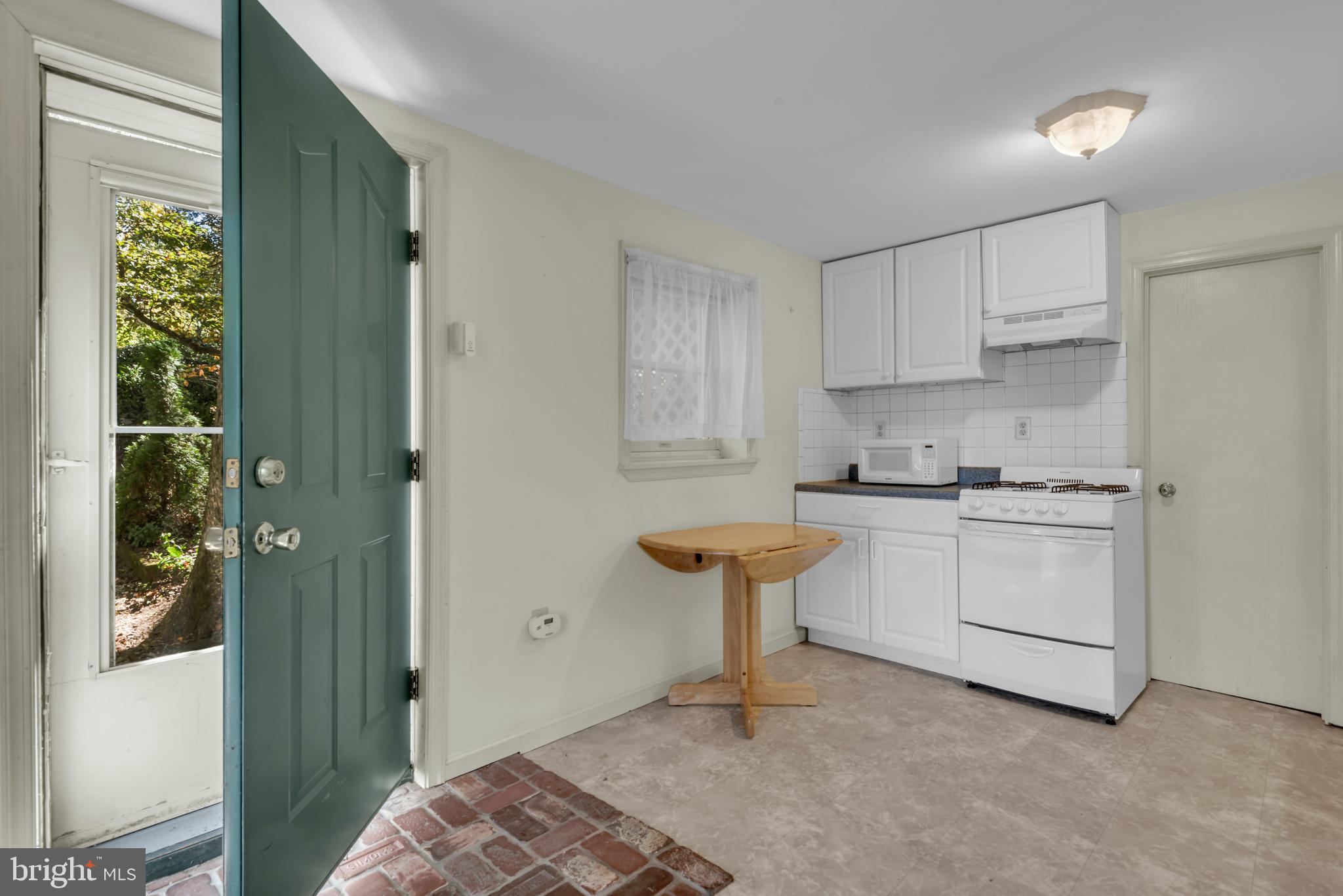 CHESTER HARBOR - Residential