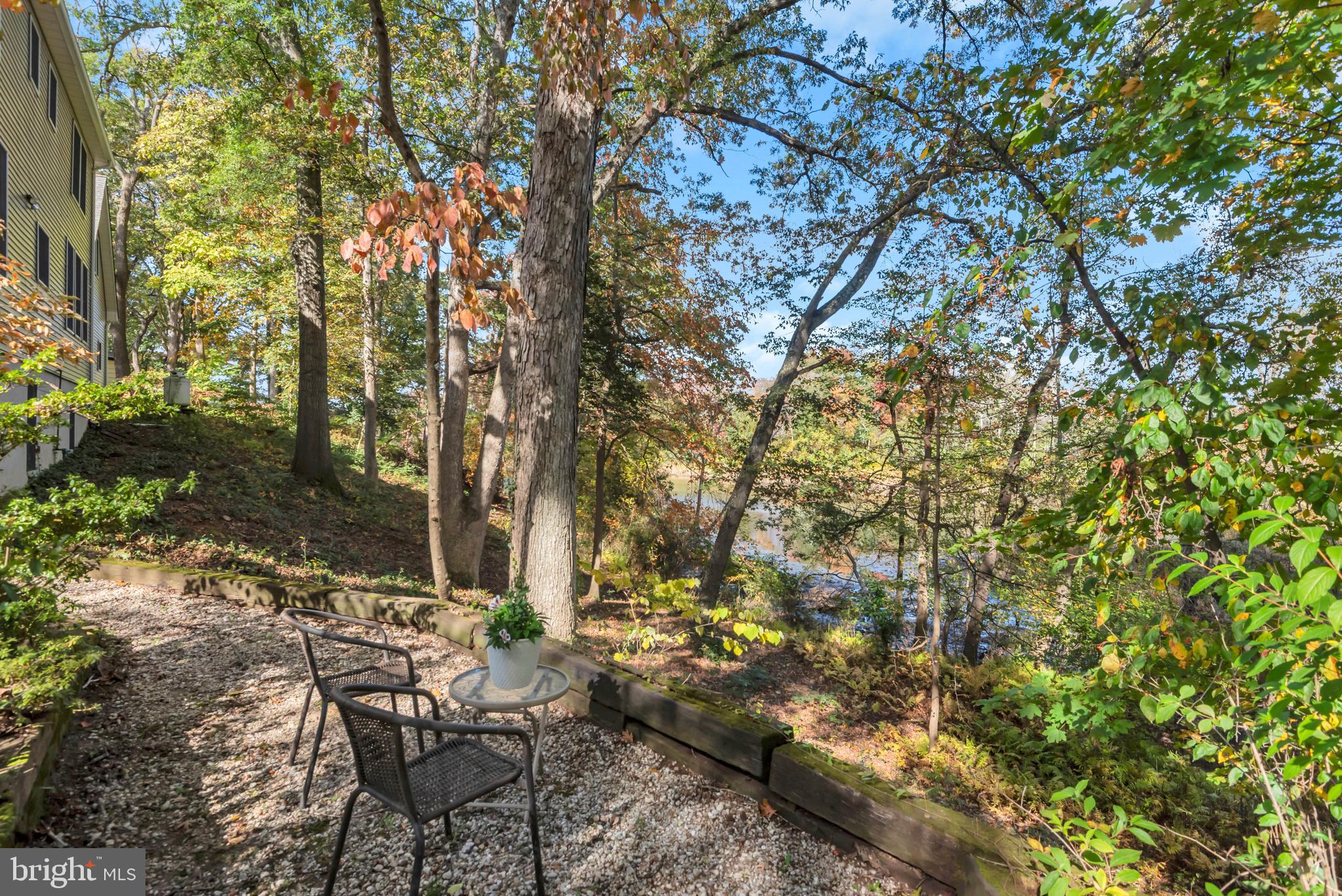 CHESTER HARBOR - Residential