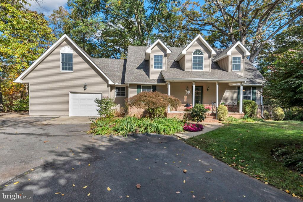 Photo of 302 Rosin Drive, CHESTERTOWN, MD 21620 (MLS # MDQA2015470)
