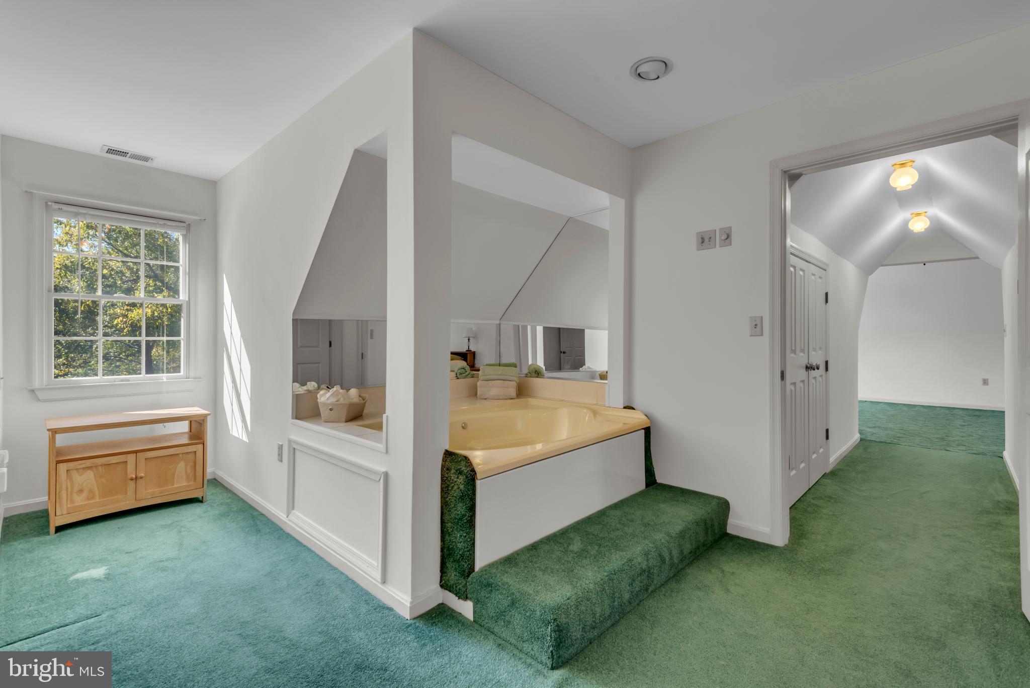 CHESTER HARBOR - Residential