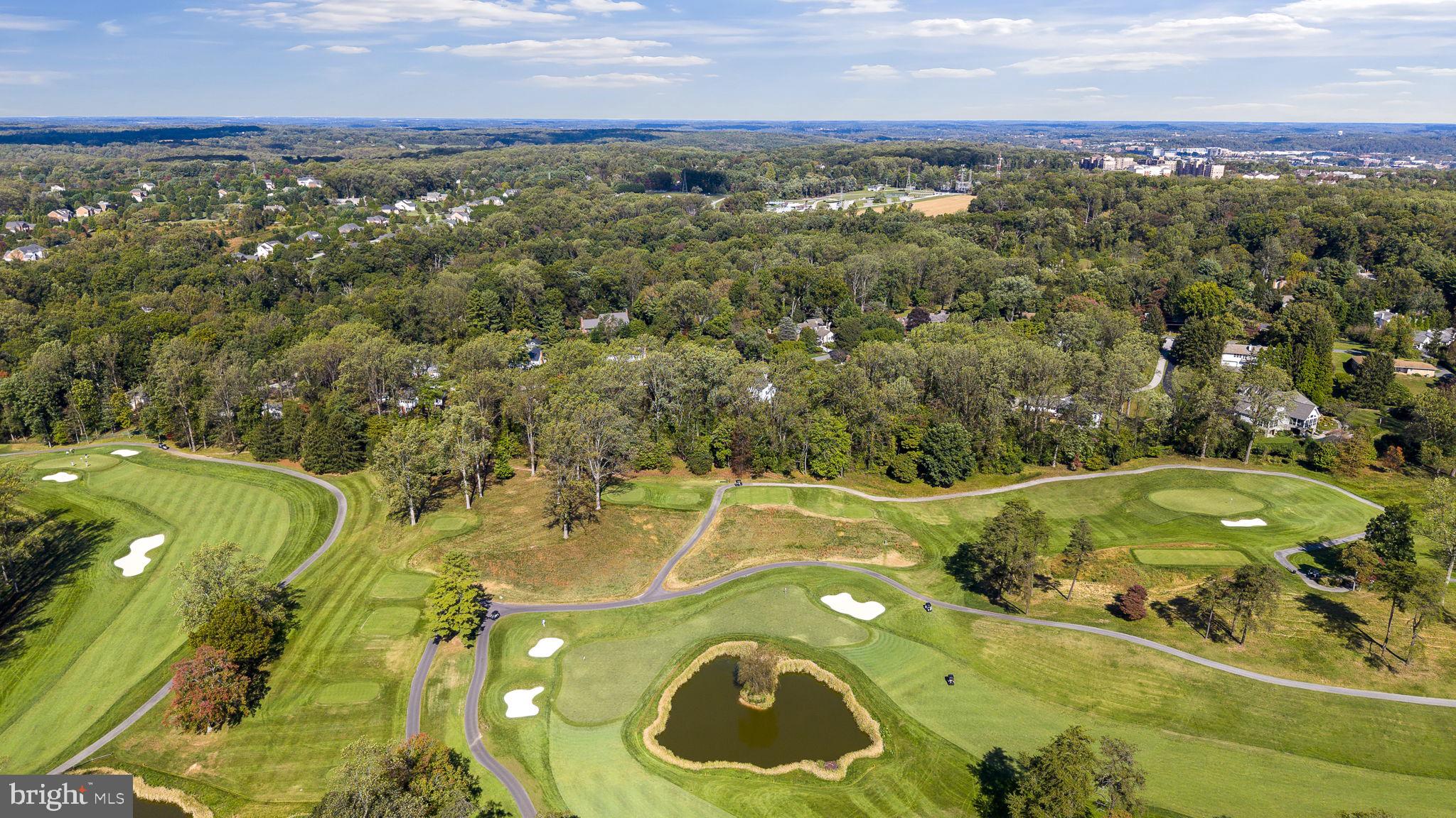 FIVE FARMS - Residential