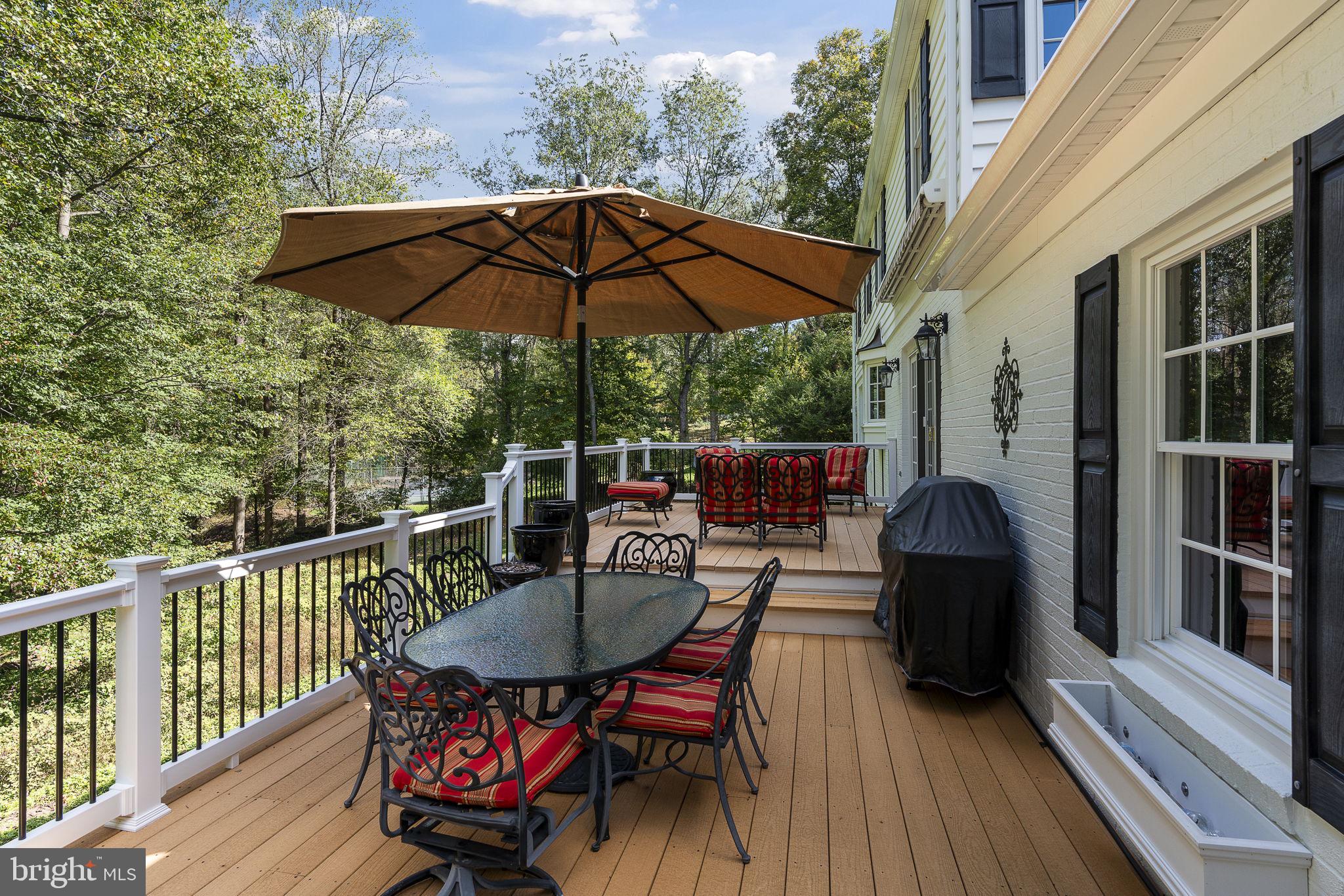 FIVE FARMS - Residential