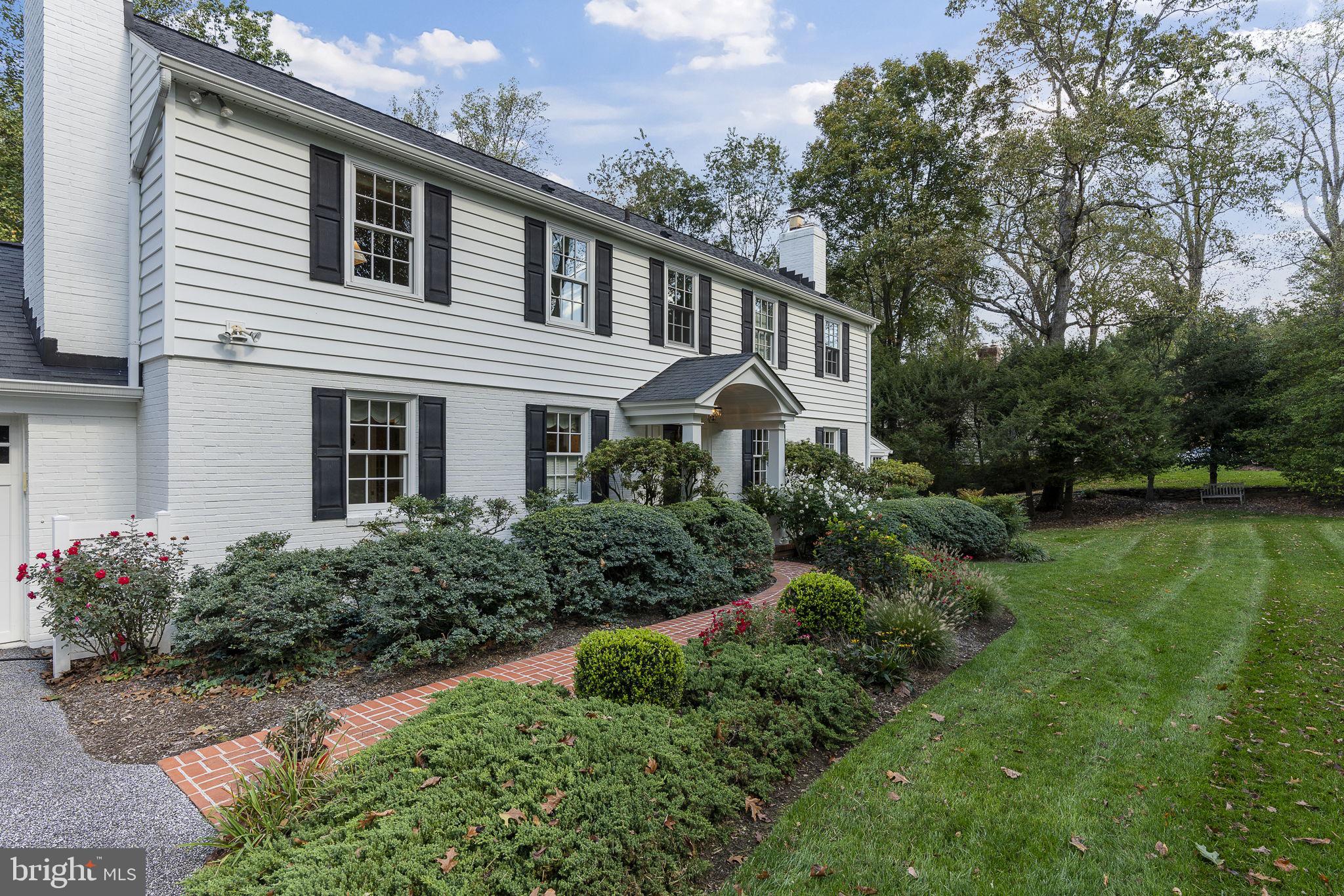 FIVE FARMS - Residential