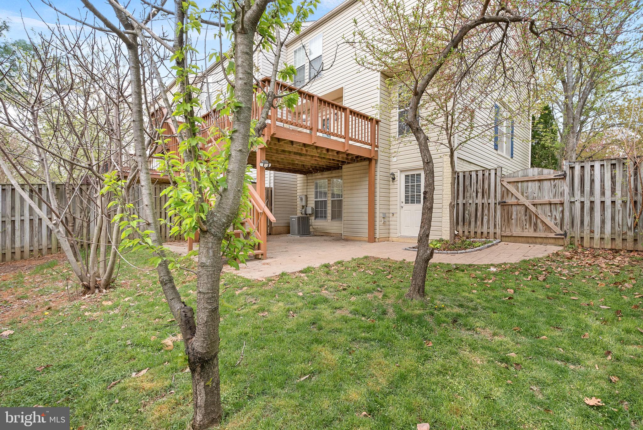 ASHBURN FARM - Residential