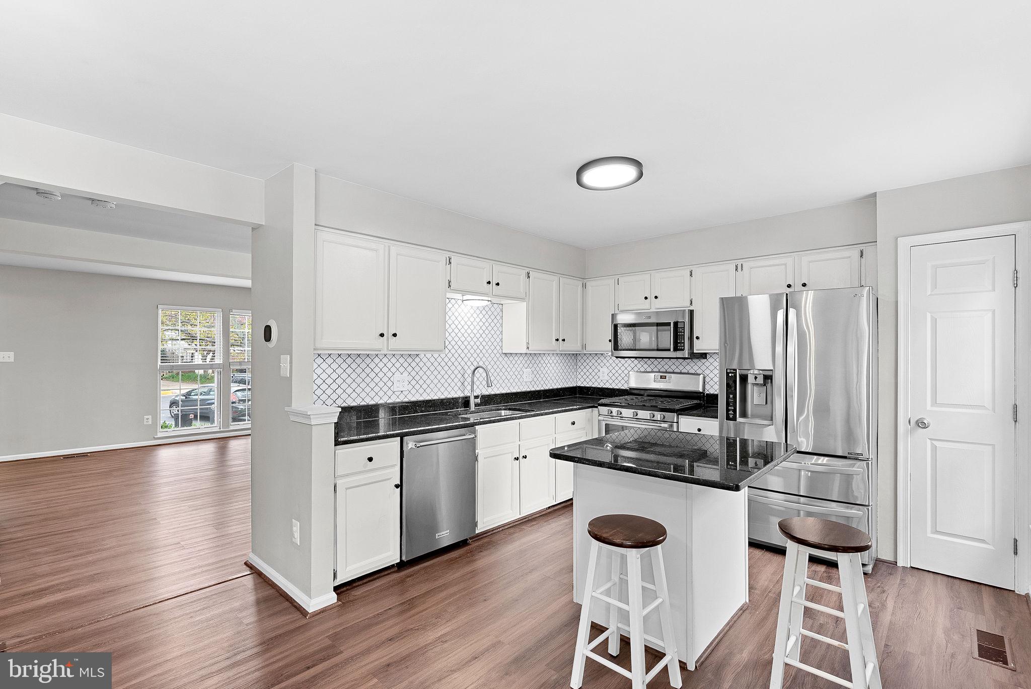 ASHBURN FARM - Residential