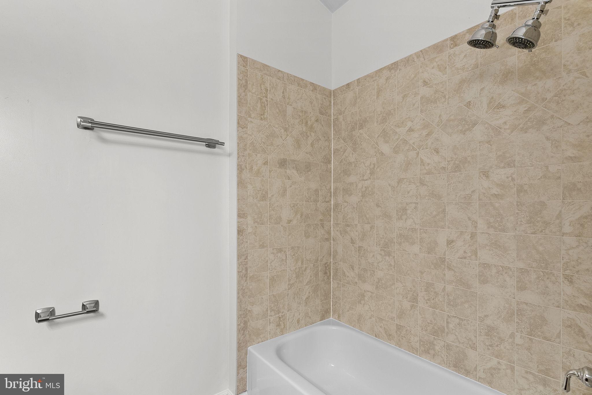 ASHBURN FARM - Residential