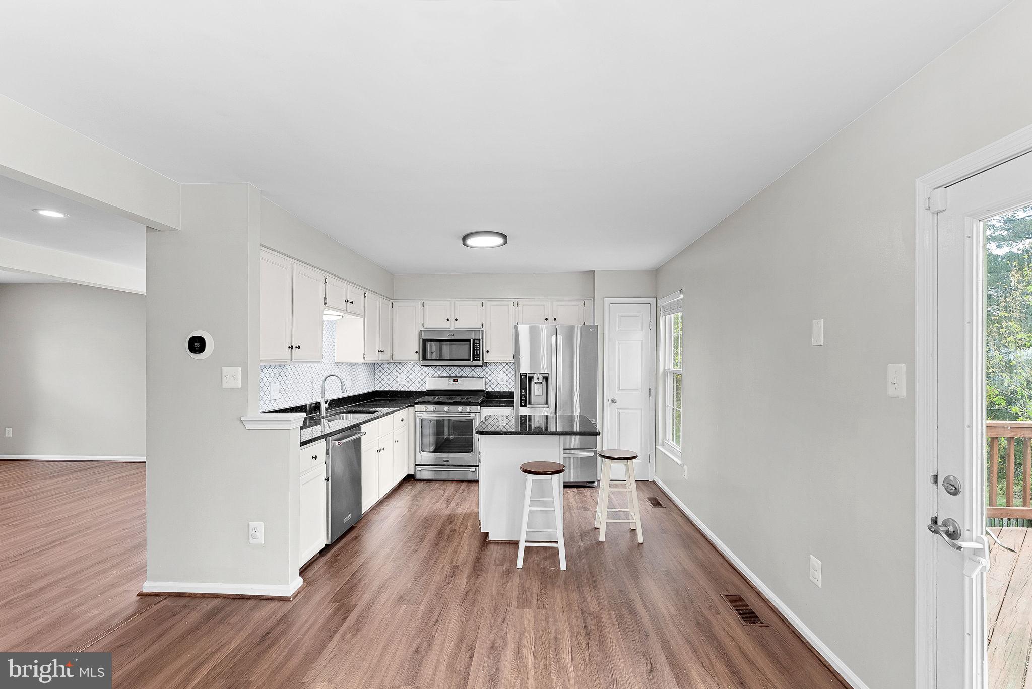 ASHBURN FARM - Residential