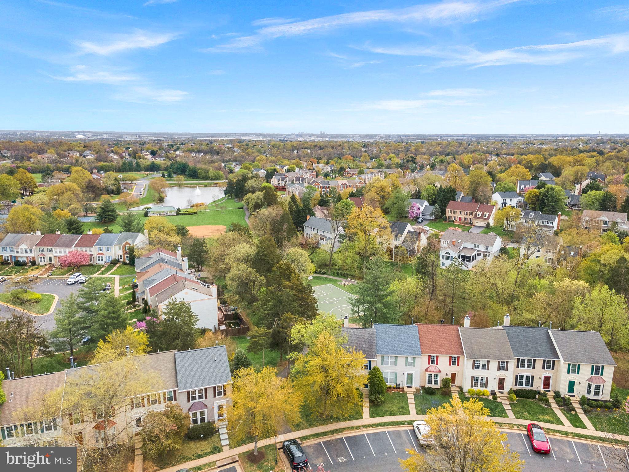 ASHBURN FARM - Residential